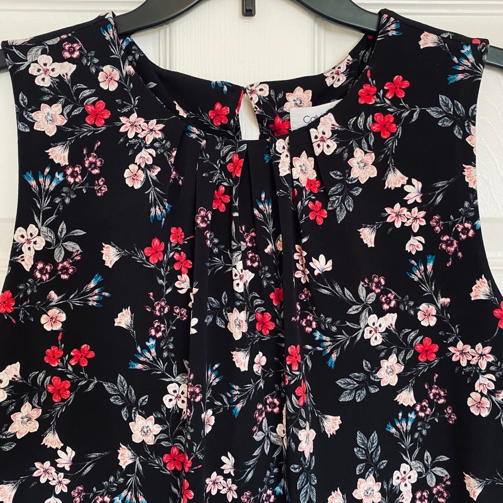 Calvin Klein Printed Pleated Neck Top Sizes M - Picture 3 of 7